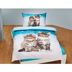 Bettwäsche mit süssen Katzenbabys auf blau-weissem Untergrund