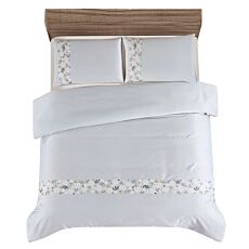 Bettwäsche in Hellblau mit floral besticktem Bordürenmotiv