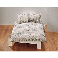 Elegante Bettwäsche mit floralen Akzenten