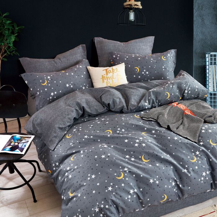 Traumhafte Bettwäsche mit Mond und Sternen