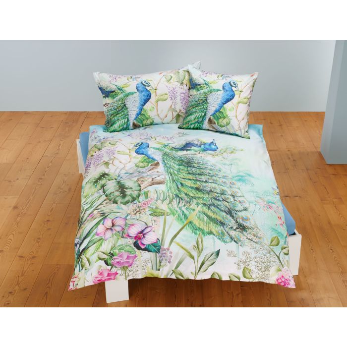 Bettwäsche in floralem Muster und blauem Pfau main product photo